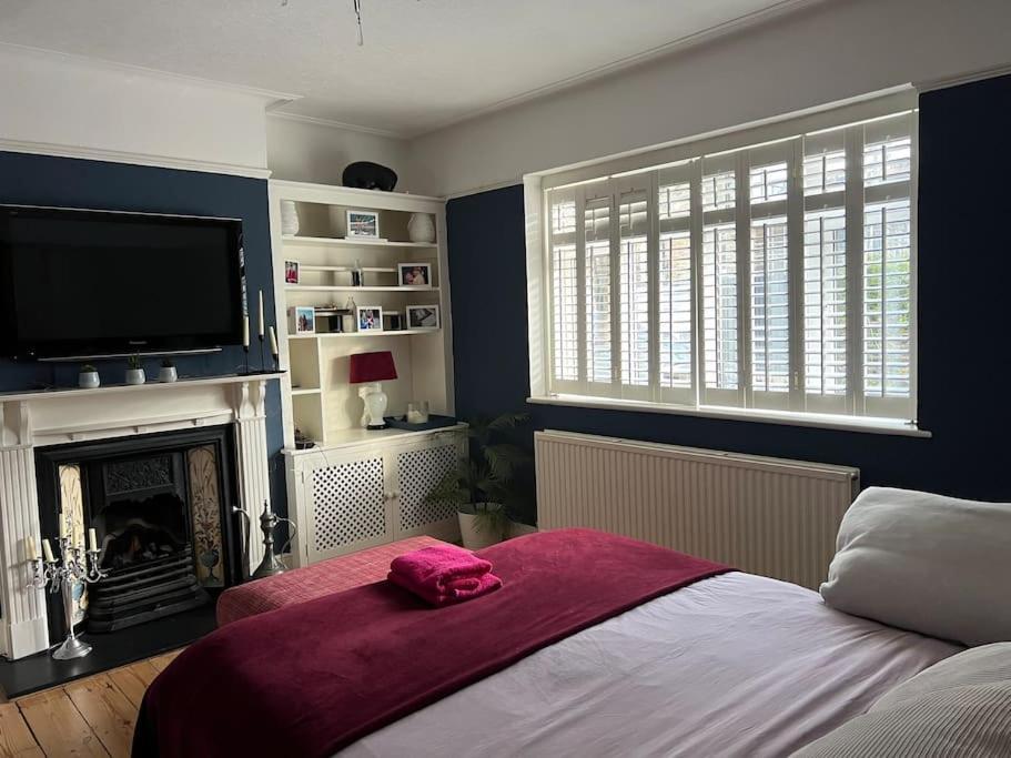Luxury 4 Bedroom House In Featured On Tv Villa Londra