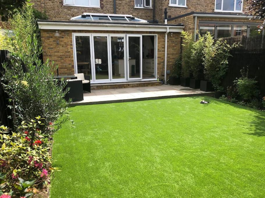 Luxury 4 Bedroom House In Featured On Tv * Londra